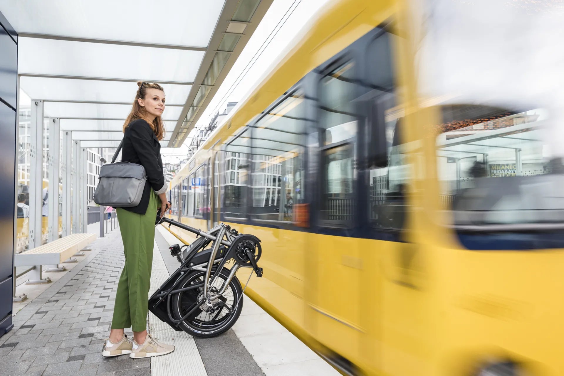 Tern Vektron S10 Folding eBike